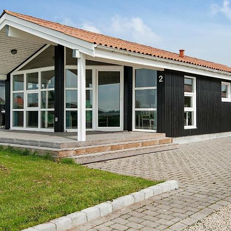 8 Person Holiday Home In R Nde Rønde 객실 사진